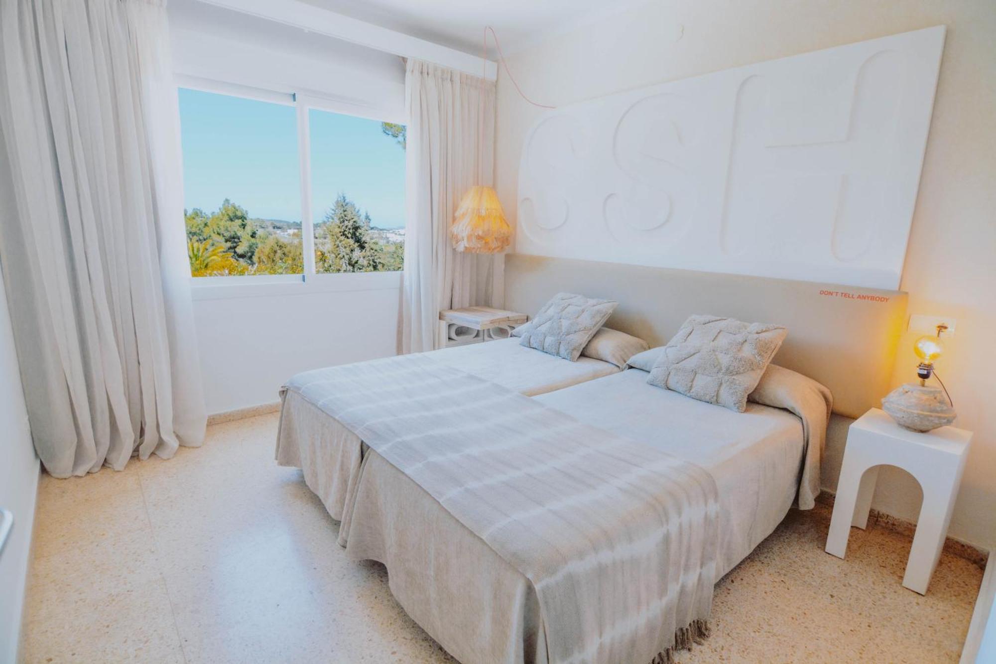 Aparthotel Secret Oasis Ibiza-Only Adults Sant Antoni de Portmany Exterior foto