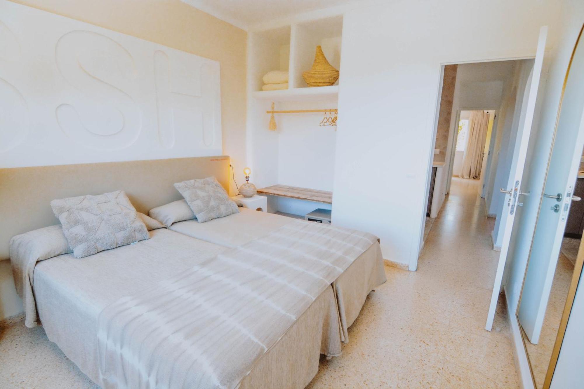 Aparthotel Secret Oasis Ibiza-Only Adults Sant Antoni de Portmany Exterior foto