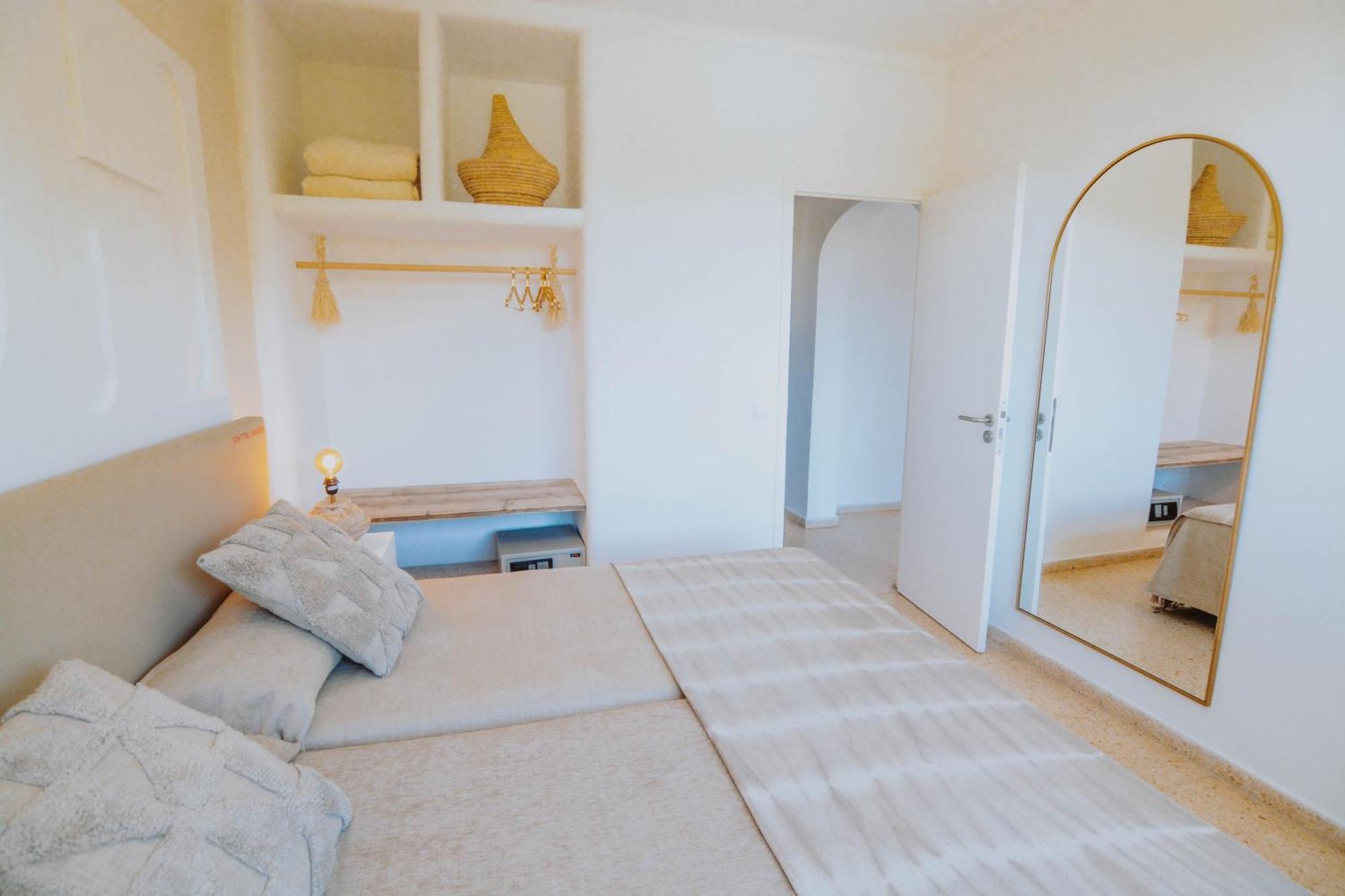 Aparthotel Secret Oasis Ibiza-Only Adults Sant Antoni de Portmany Exterior foto