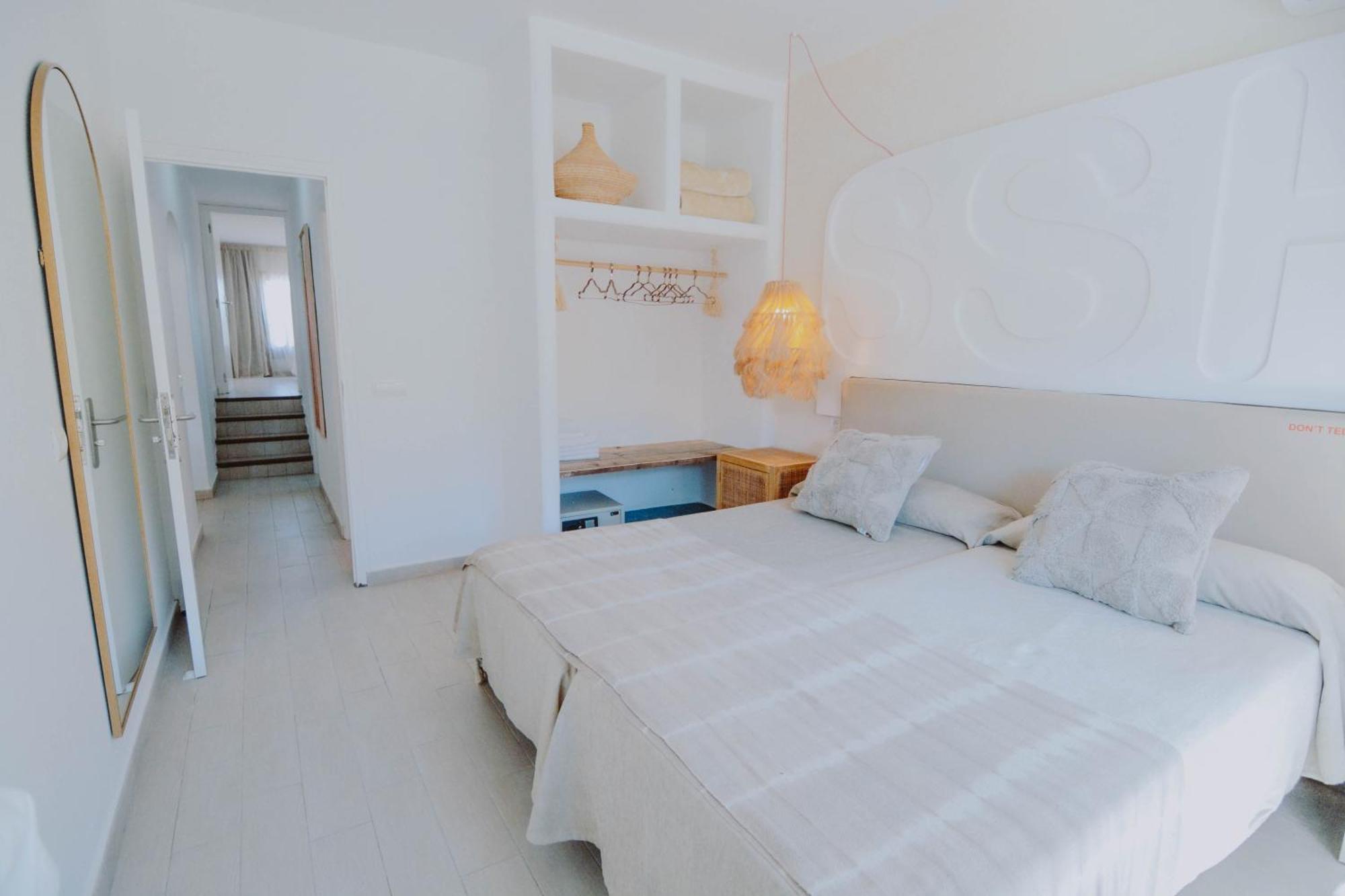 Aparthotel Secret Oasis Ibiza-Only Adults Sant Antoni de Portmany Exterior foto