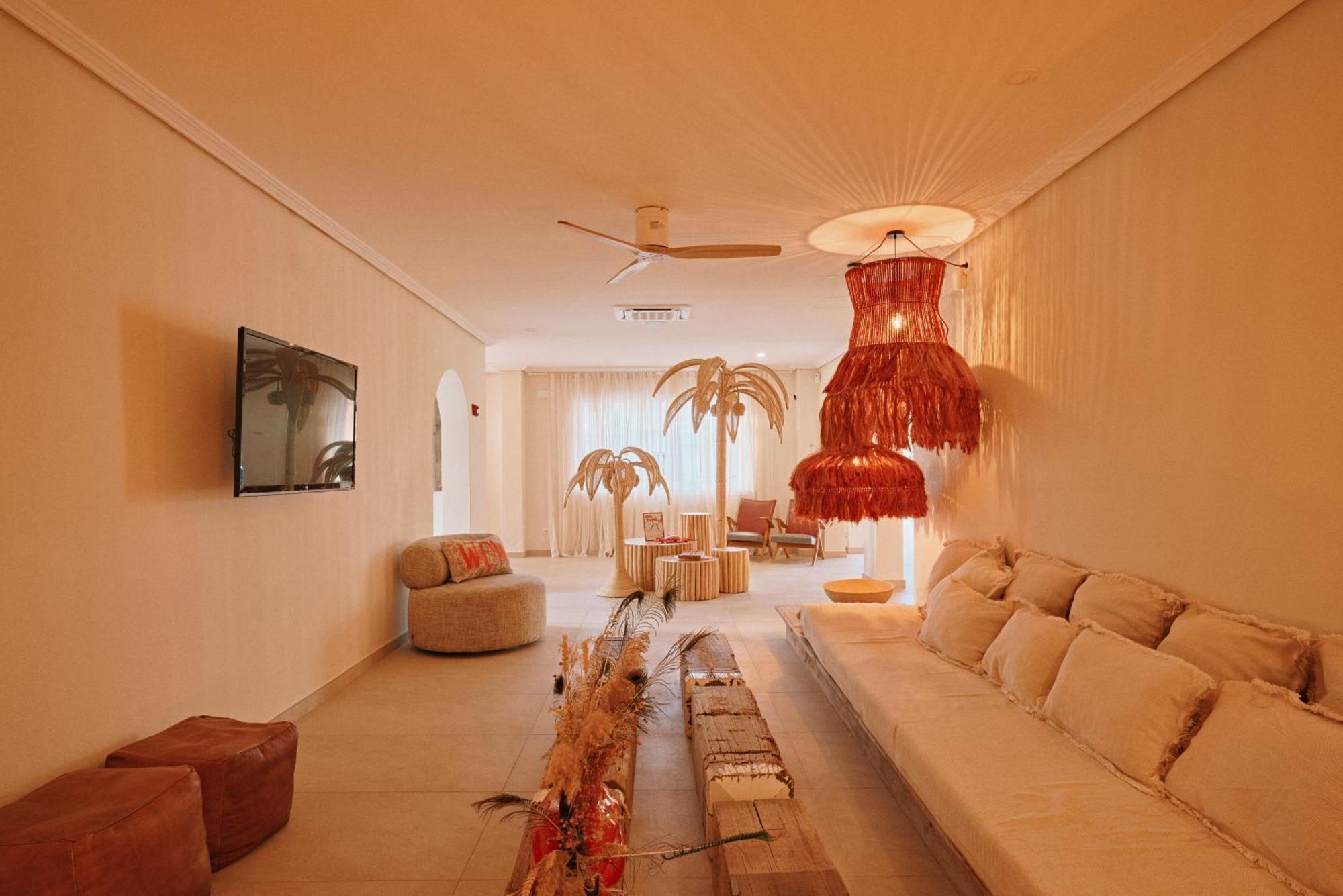 Aparthotel Secret Oasis Ibiza-Only Adults Sant Antoni de Portmany Exterior foto