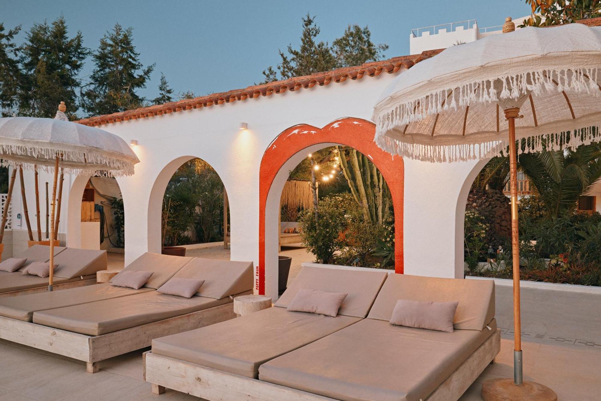 Aparthotel Secret Oasis Ibiza-Only Adults Sant Antoni de Portmany Exterior foto